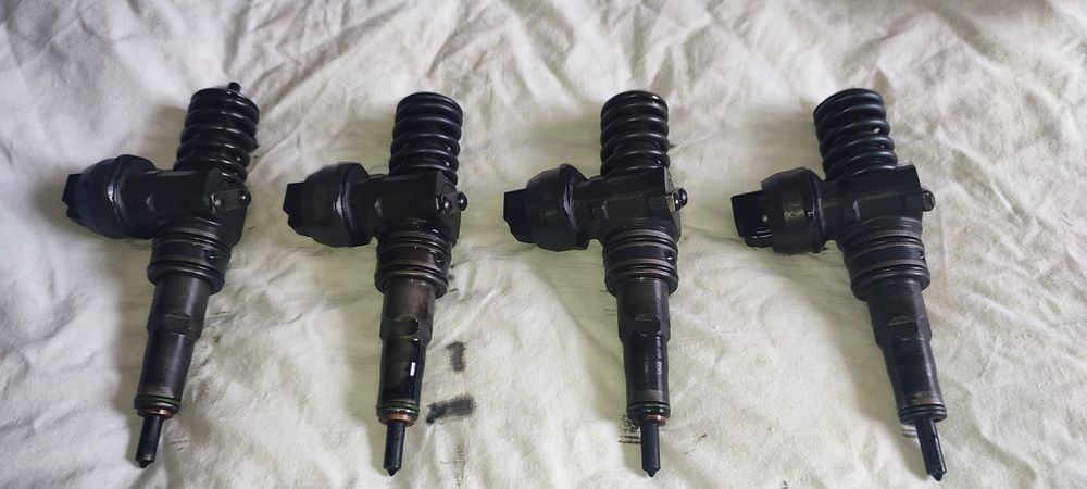 Форсунки Bora 1'9TDI