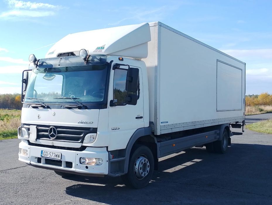 Mercedes-Benz Atego II  Mercedes Atego II winda