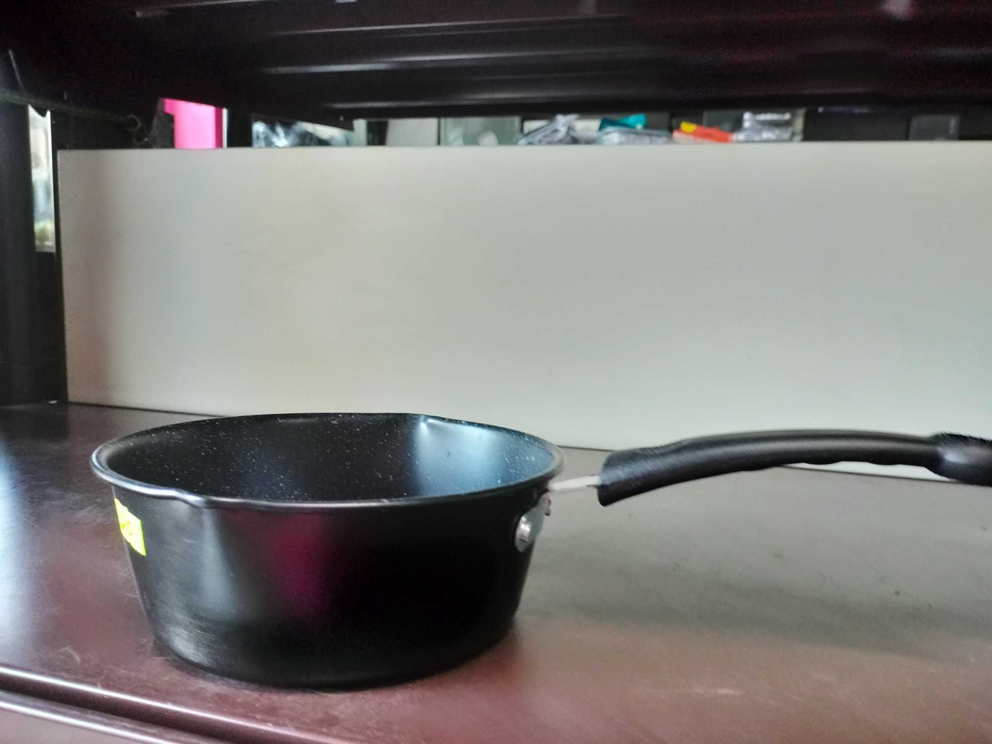 RONDELEK rondel aluminiowy z powłoką teflonową z dziubkiem
