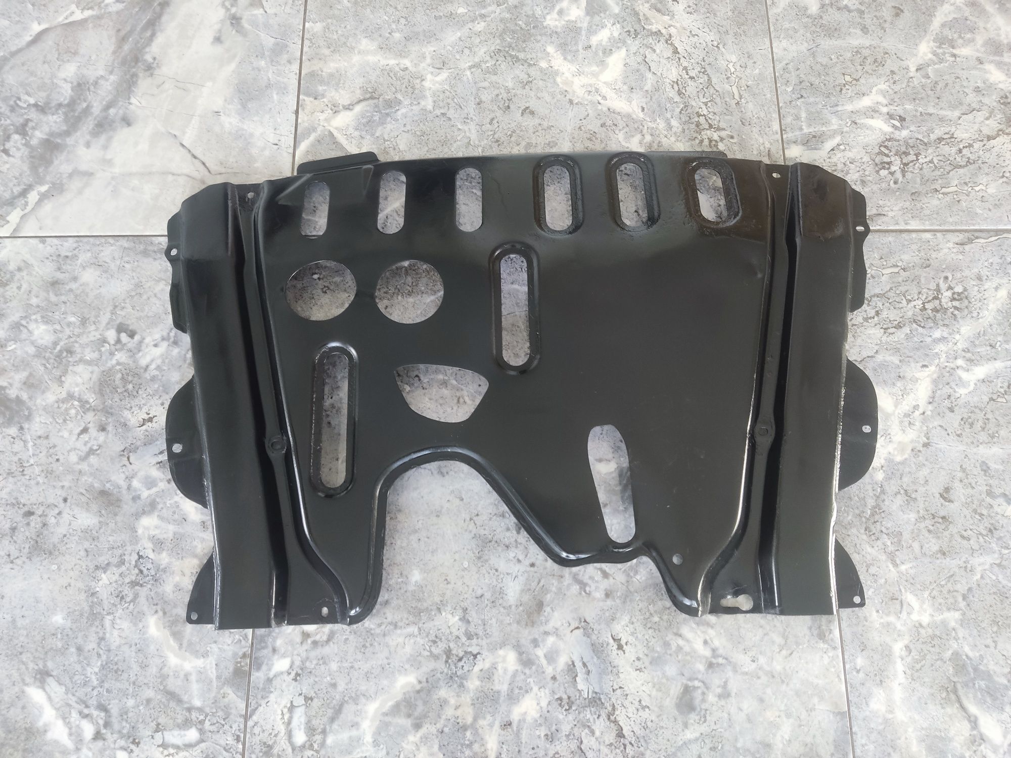 Защита двигателя Renault Kango ORIGINAL !