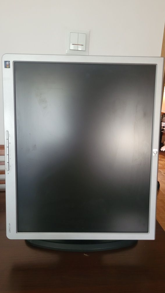 Monitor HP L1940T 19" LCD EM 869A (1280x1024)