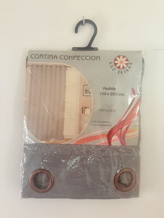 2 cortinas cinza opaca