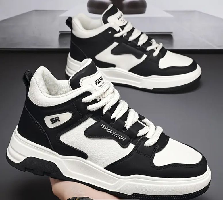 Чоловічі кросівки