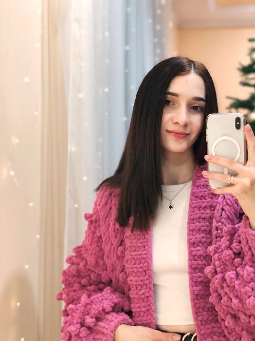 Плюшеві вязані кардигани, шапочки на щамовлення