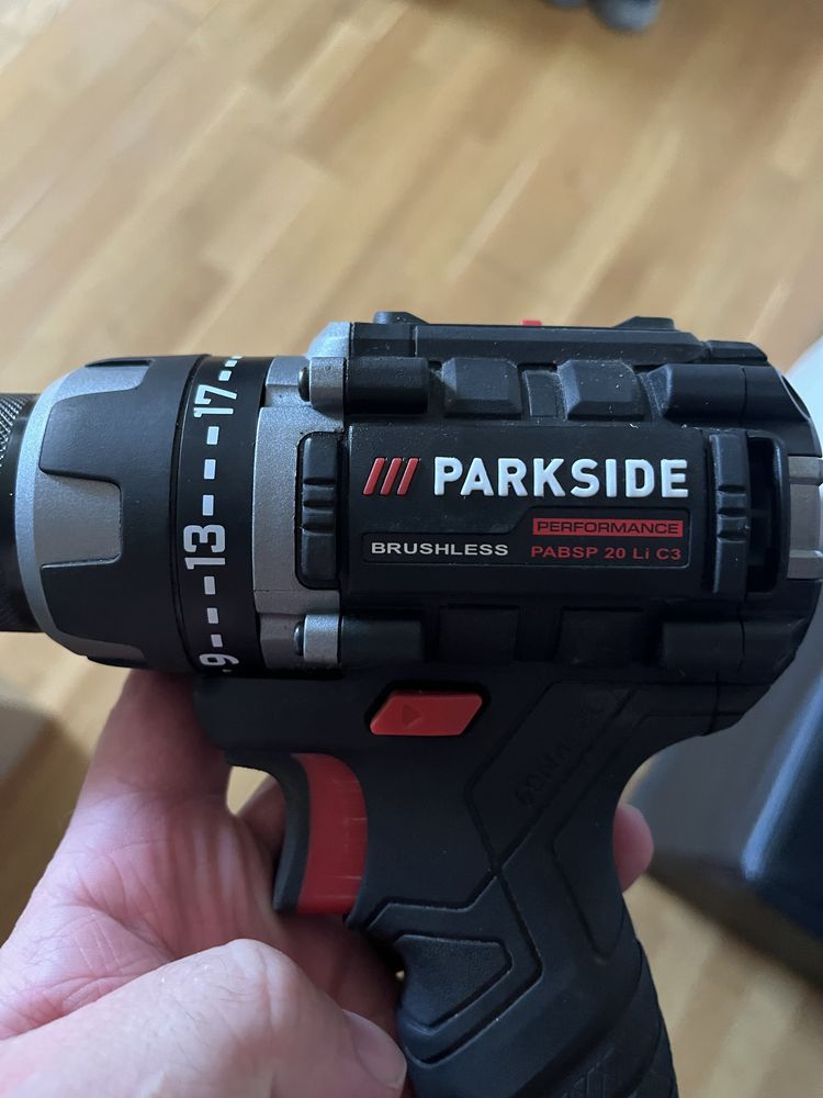 Шуруповерт Parkside