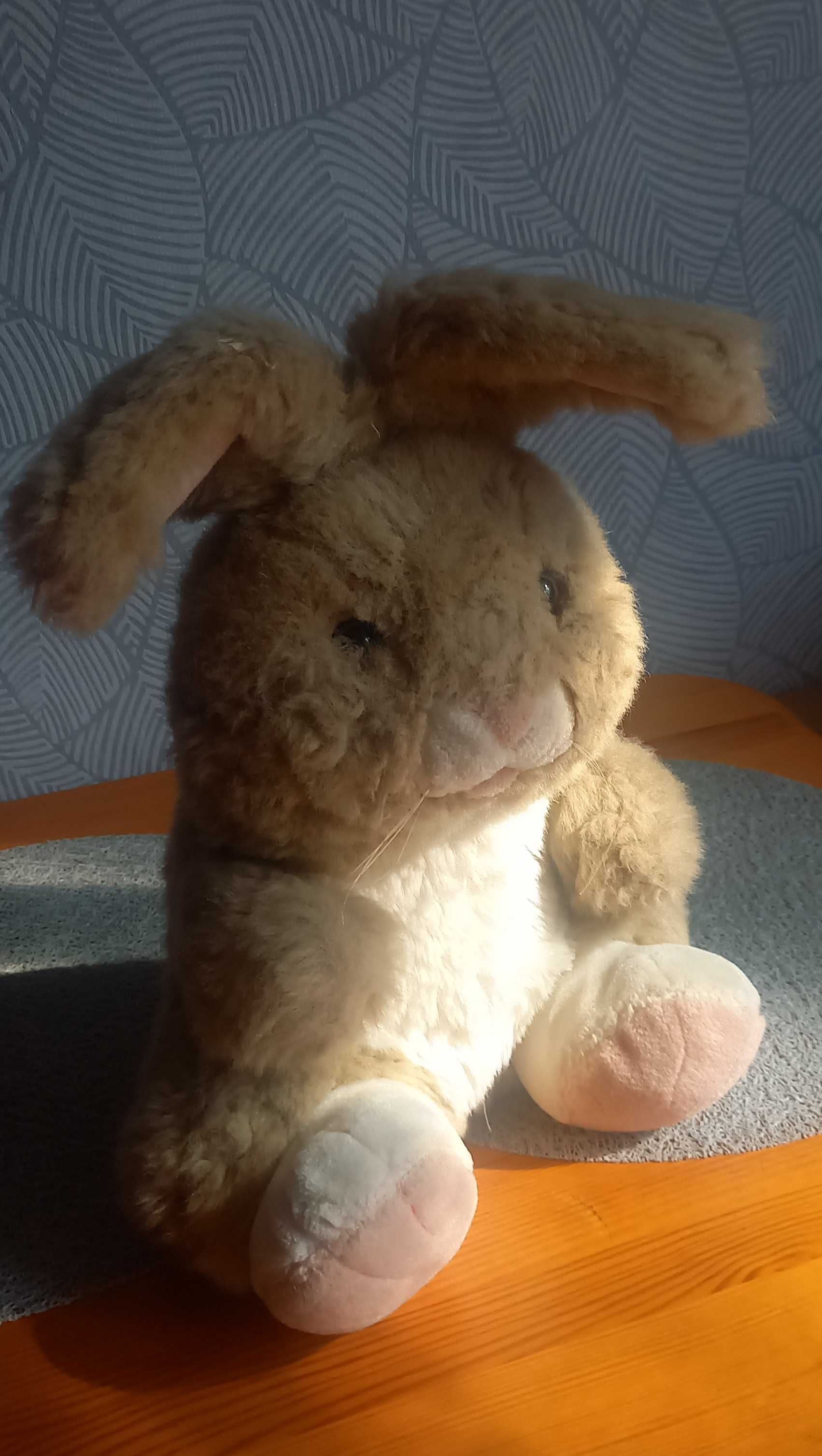 Maskotka królik duży pluszak 35cm