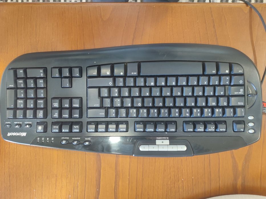 Hp EliteDesk 800 USDT + Teclado e Rato Microsoft