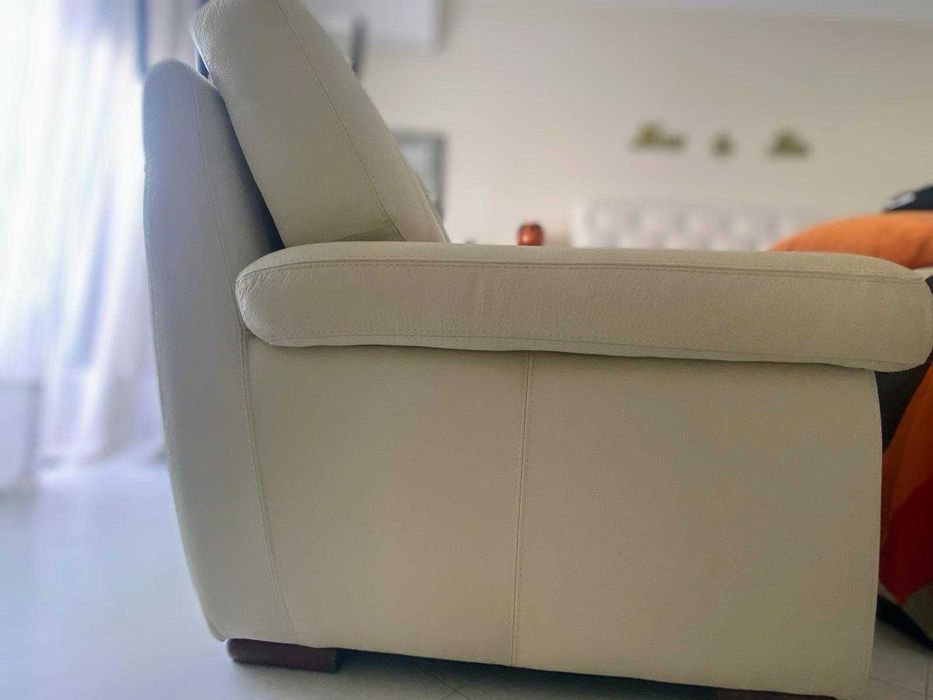 Sofá de pele Genuína 2 Lugares