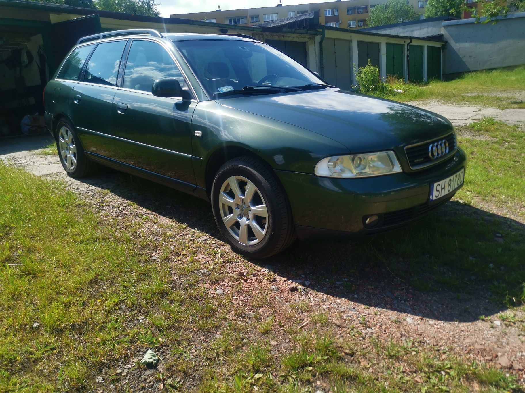 Audi a4b5 avant quatrro, 1999r, 2.4 lpg 350tys