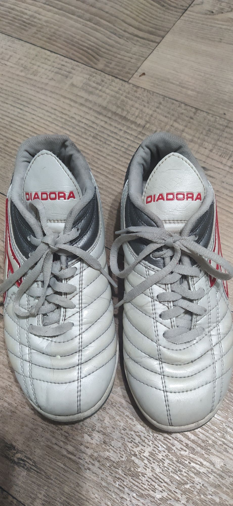 Buty dla dziewczynki