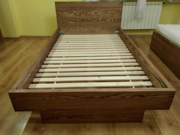 Łóżka z litego drewna
