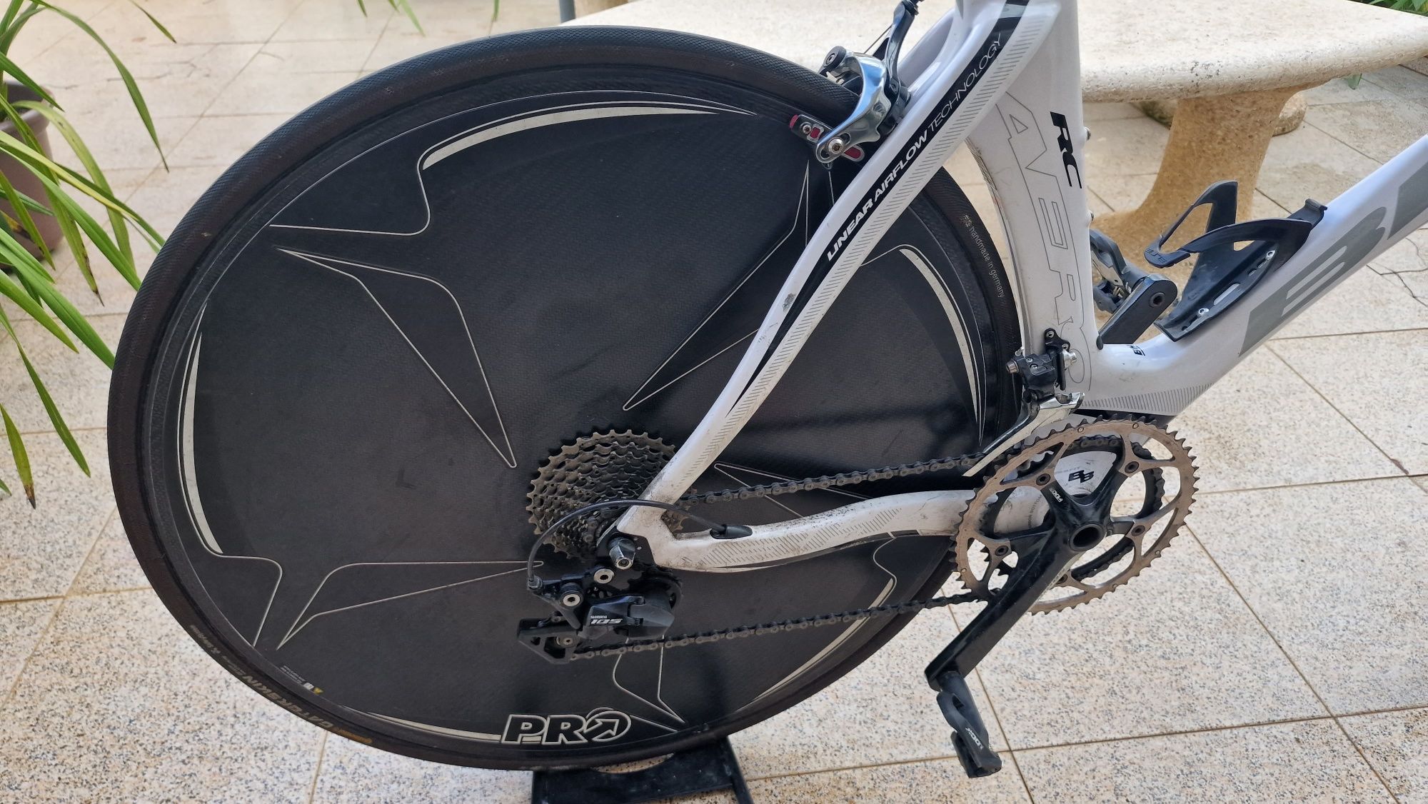 Vendo bicicleta triatlo/contra relógio