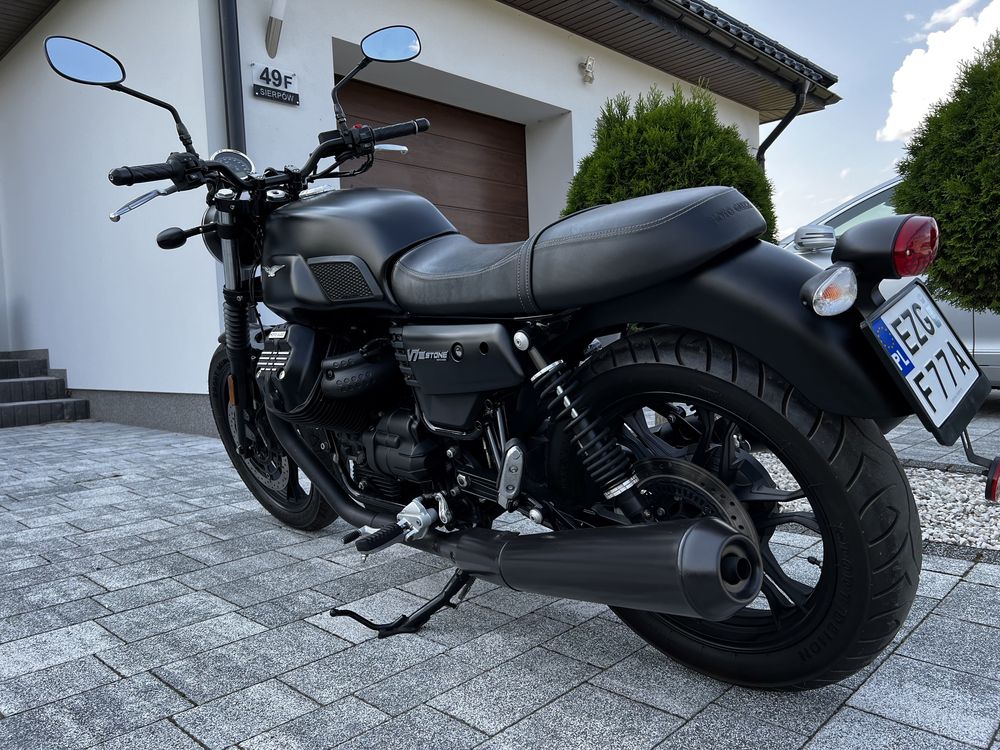 Moto Guzzi V7 III Stone Black 2018 ABS