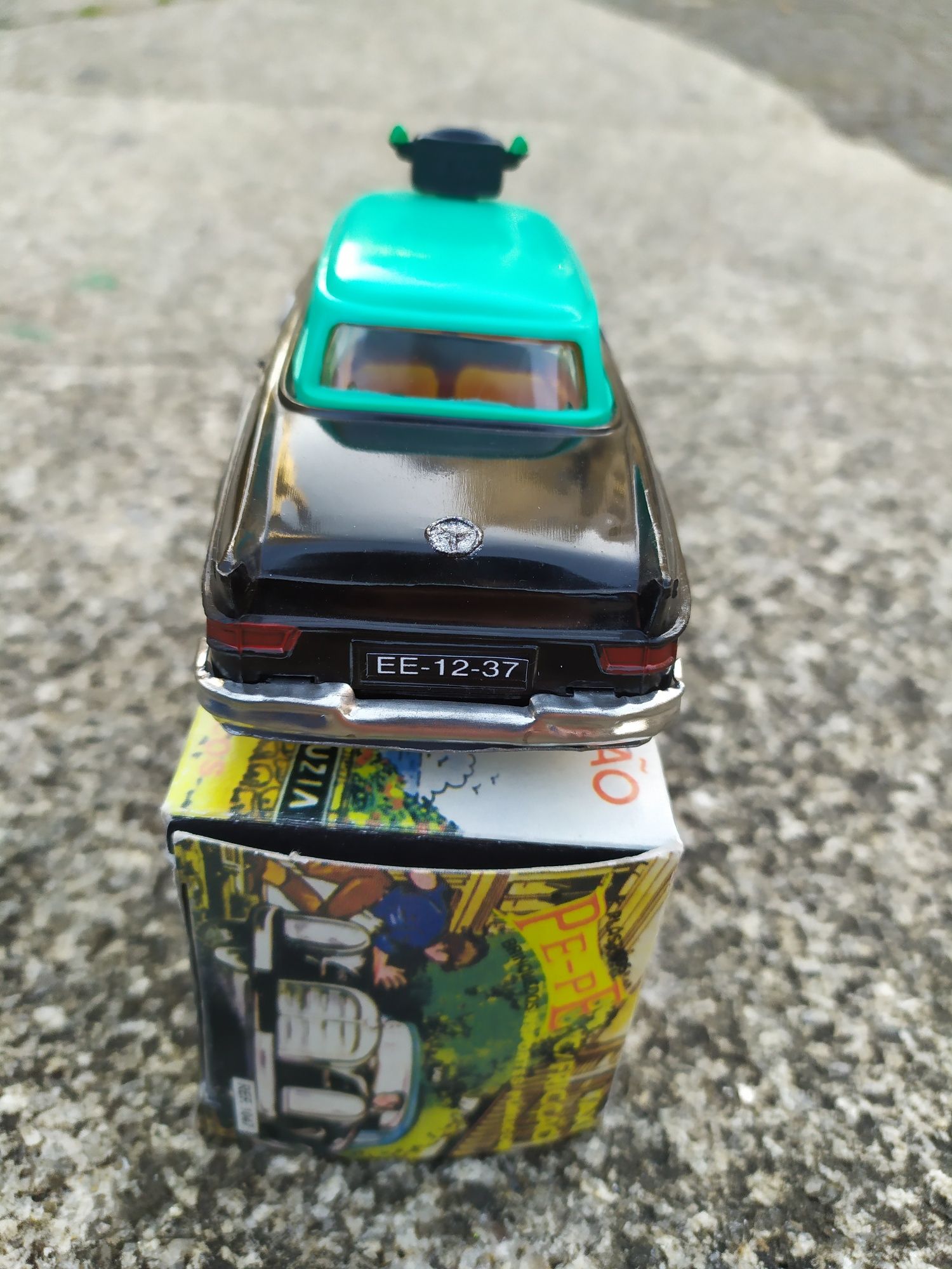 Táxi miniatura da PEPE