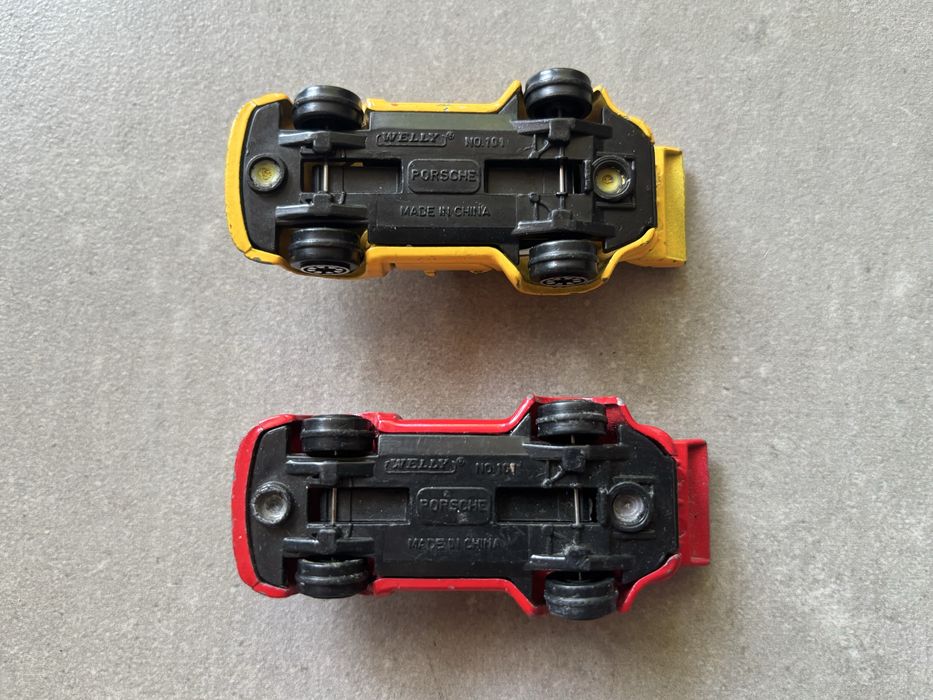 Resoraki Welly 2X Porsche 935