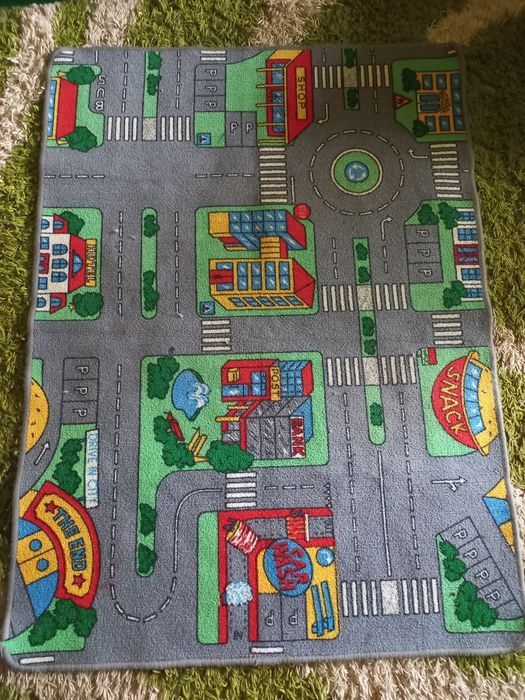 Дитячий килимок для хлопчиків.