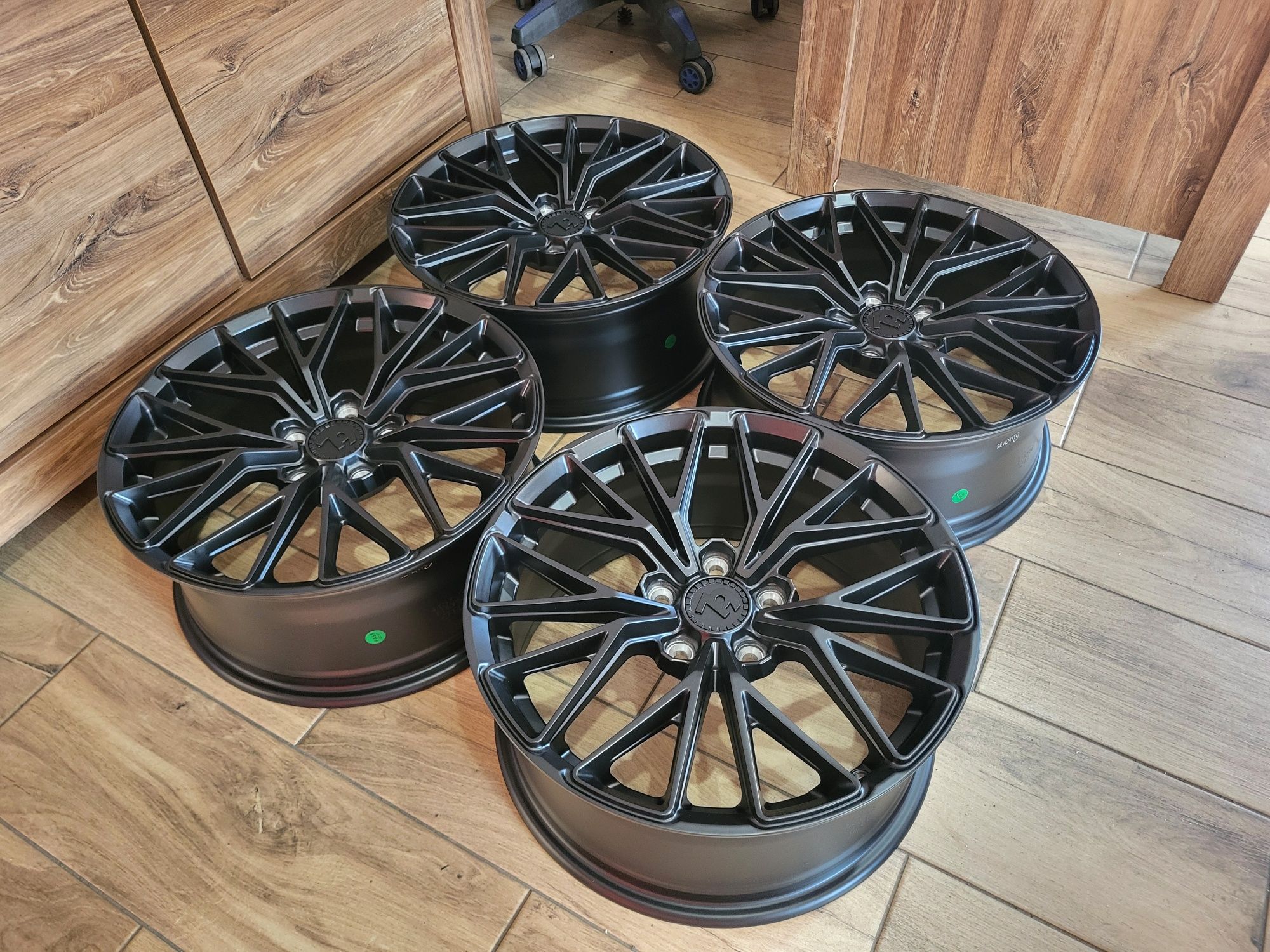 79wheels 17" 5x112 7.5J ET40 Audi A3  A4 B9 B8 B7 B6 A6 C7 C6 C5 Q2 Q3