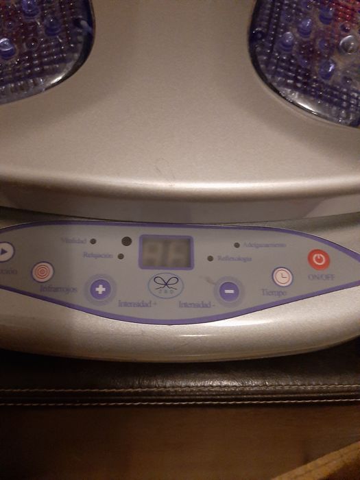 Massajador pés, plataforma vibratória.