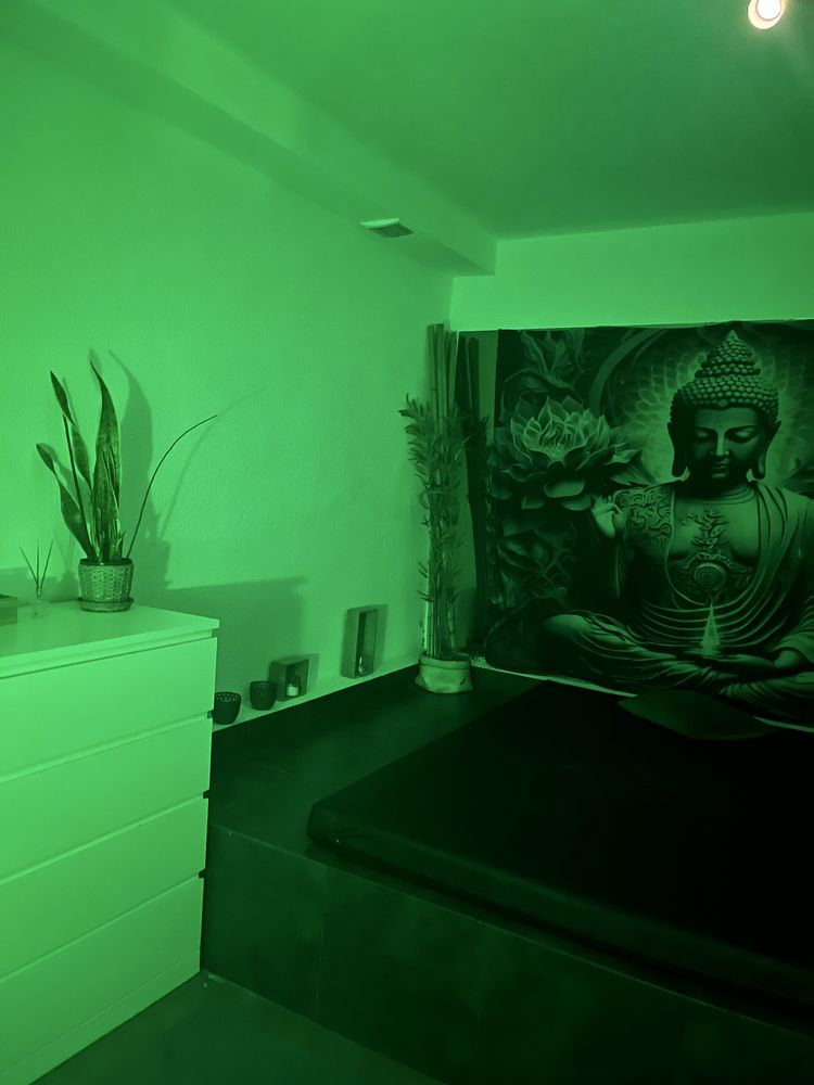 Massagem e Depilacão : Massagista Mulher Trans