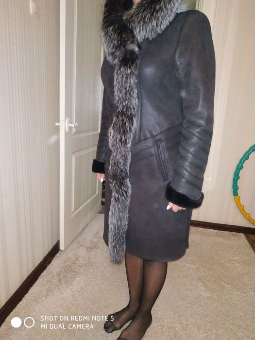 Продаю дублёнку женскую