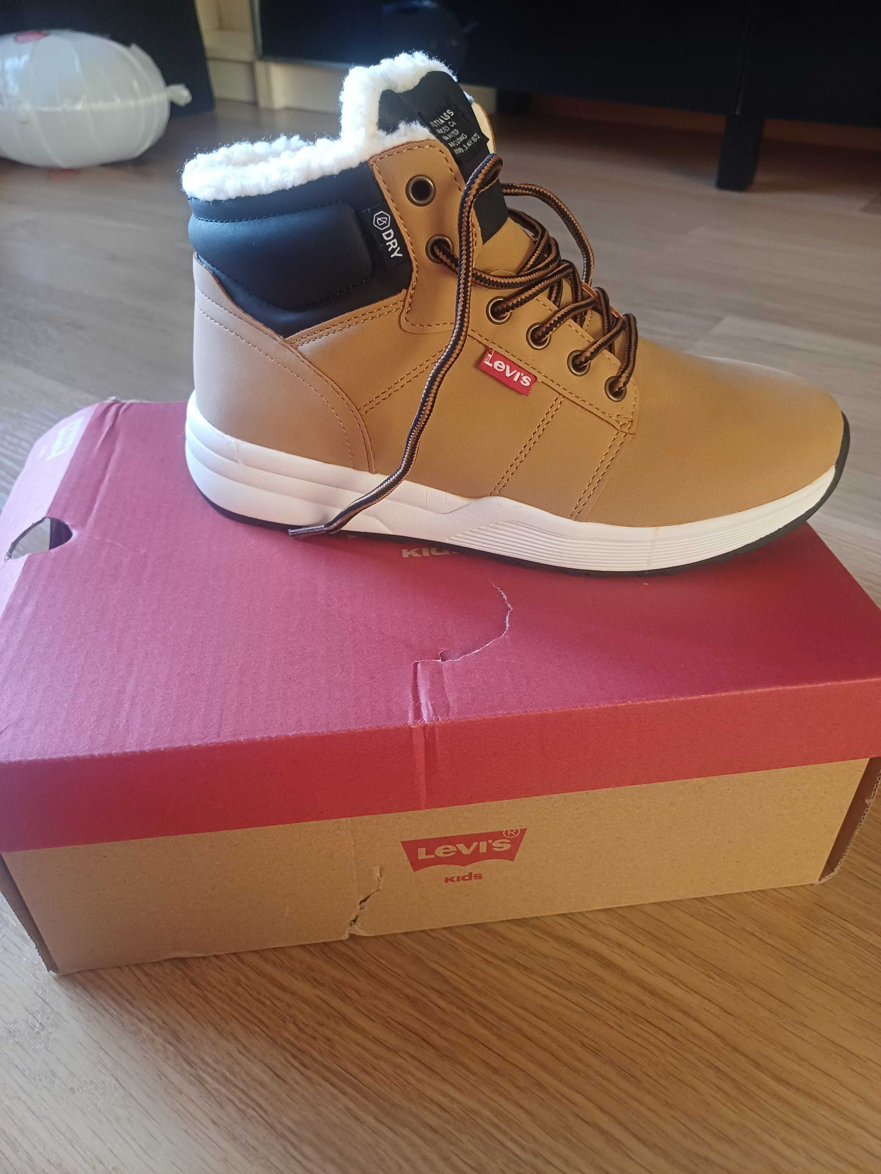 Vendo botas Levi's