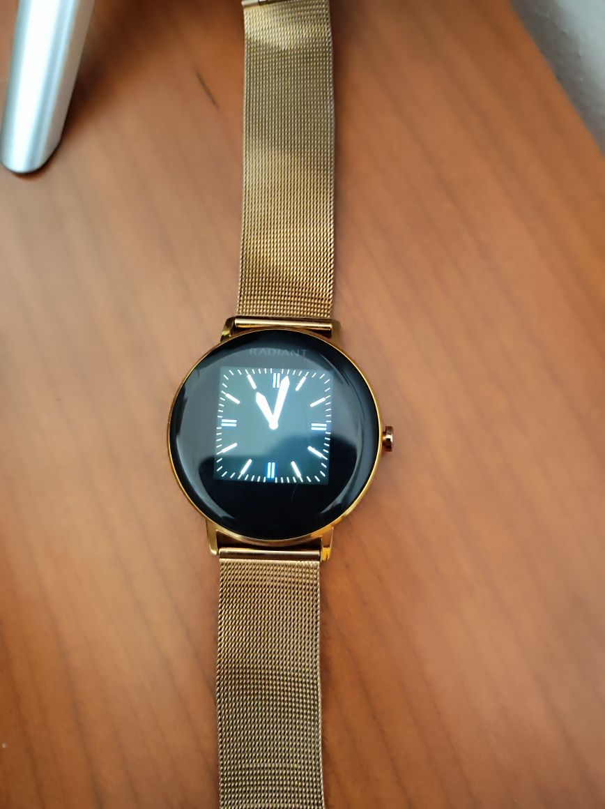 Smartwatch radiant em bom estado