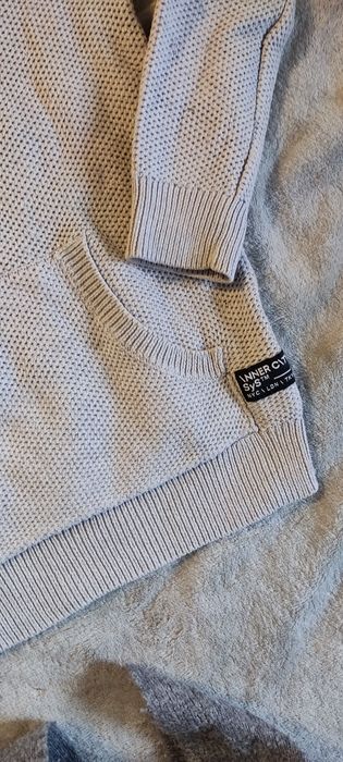 Sweter chłopięcy z kapturem Reserved  140