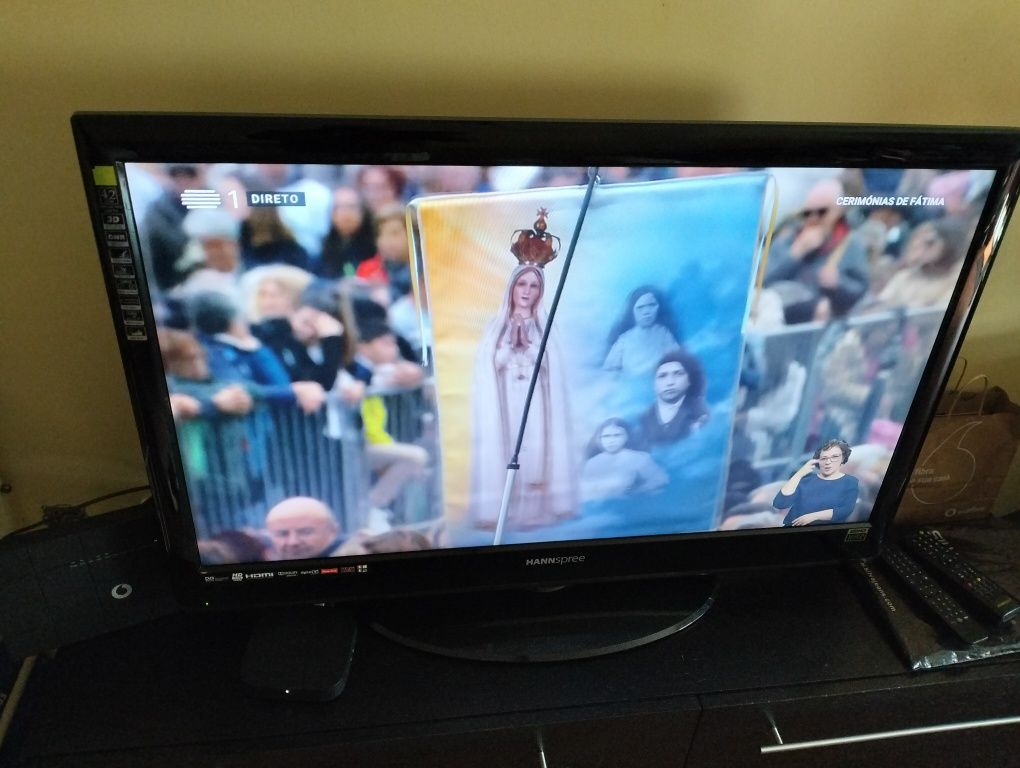 TV LCD Hannspree