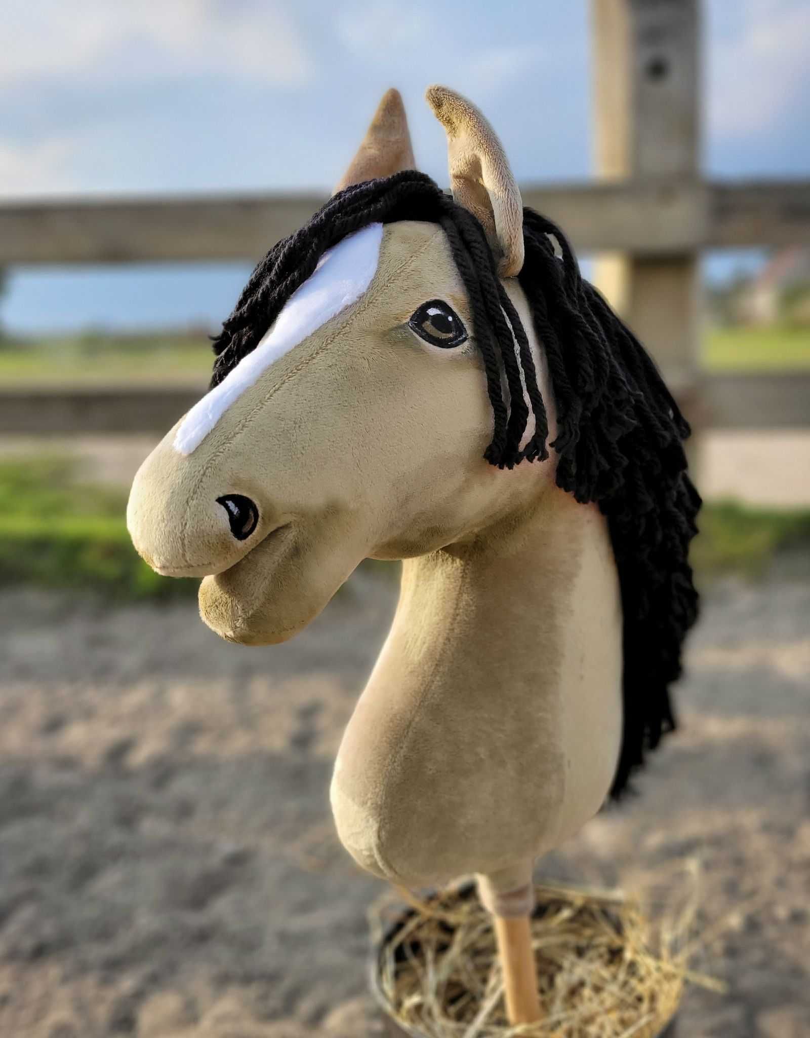Hobby Horse Duży koń na kiju Premium - bułany A3!
