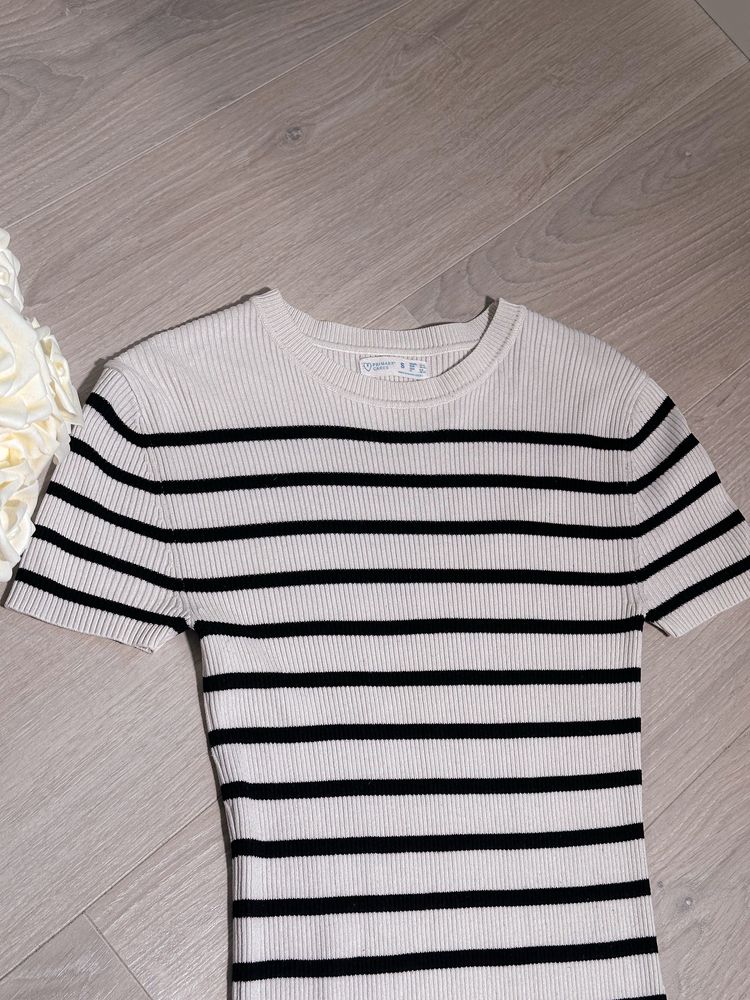 Sukienka S 36 w paski obcisła Primark czarno-biała