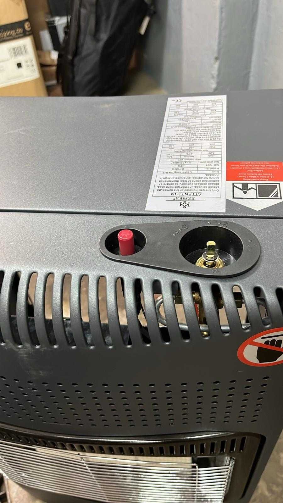 Kesser Grzejnik Gazowy Ceramiczny 4200W, Regulator i Wąż, Propan/Butan