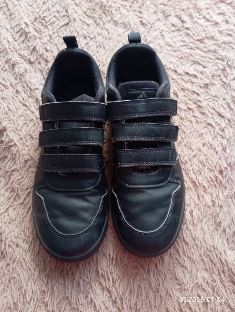 Кроссовки Adidas для мальчиков, 38 размер