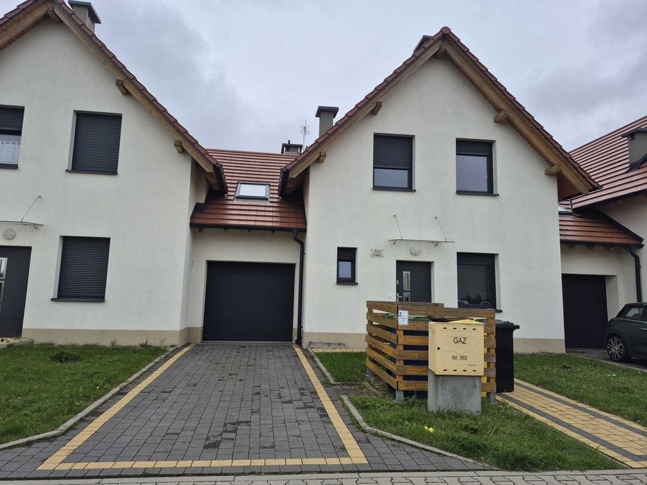 Tyniec Mały ul. Ślężna dla rodziny , dla pracowników