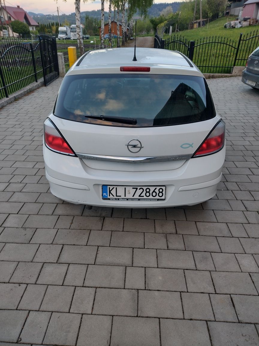 Opel Astra 2006r 1.9 CDTI