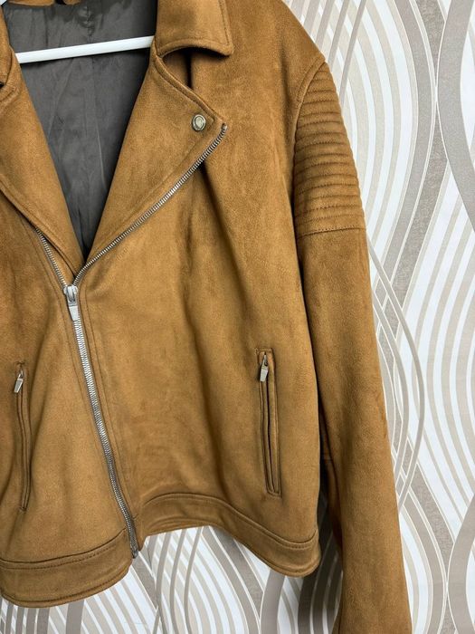 Чоловіча косуха ZARA