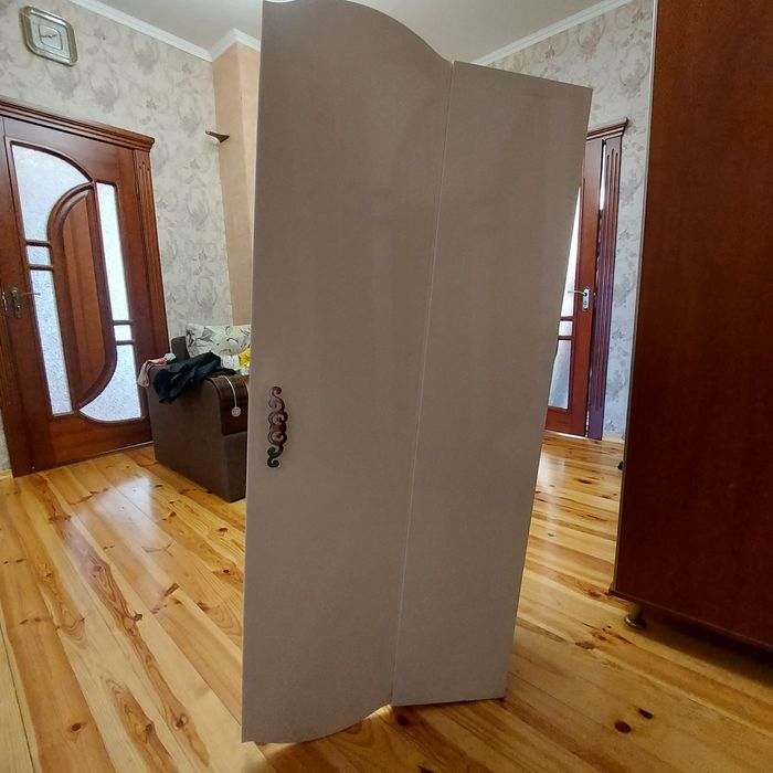 Продам шкаф  тумбочку у ванную