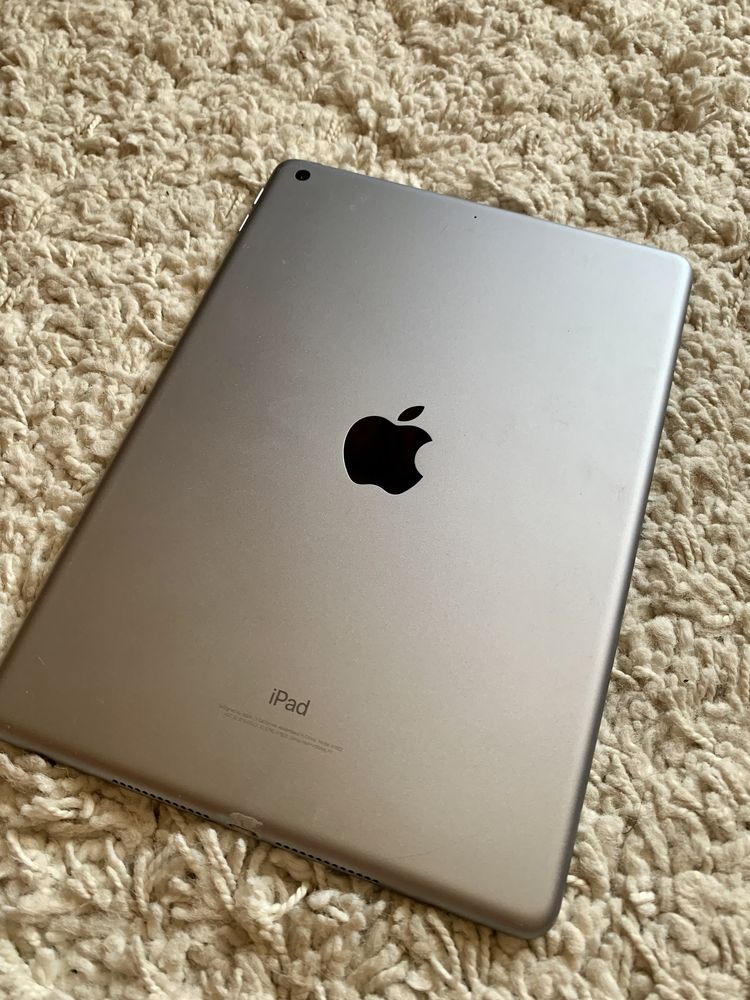 Apple iPad 5 поколения  планшет подарок