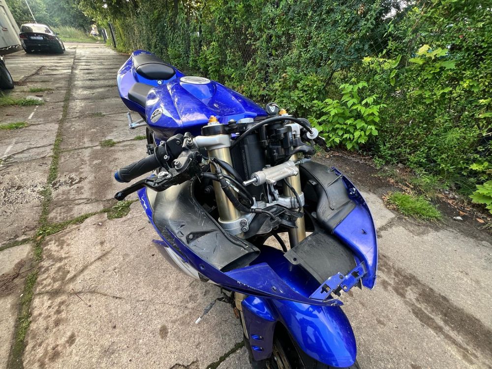 Yamaha r1 rn12 2004 uszkodzona