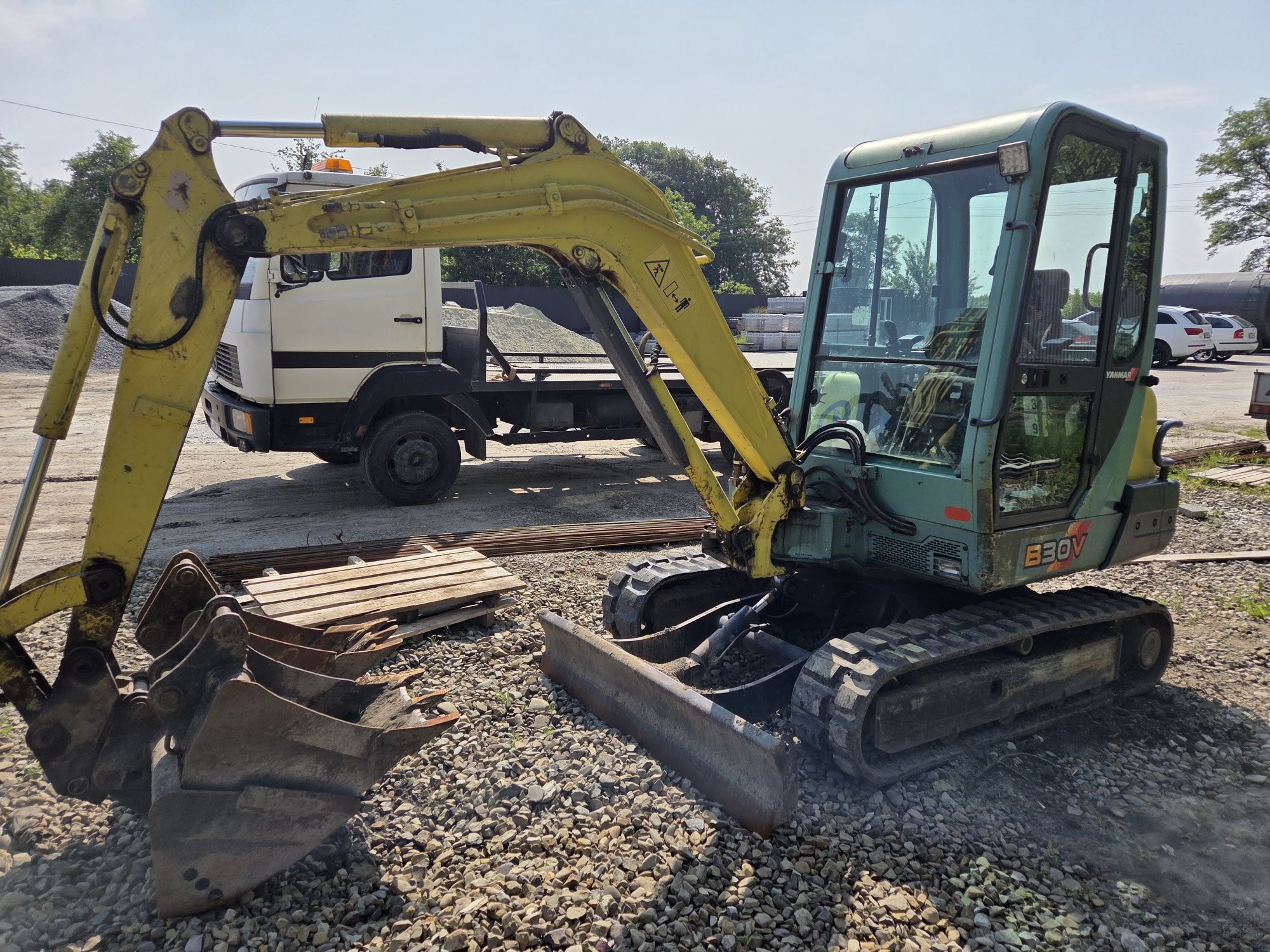 YANMAR B30V 2001рік Міні ескаватор гусиничний