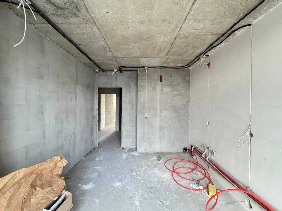 Простора трикімнатна в ЖК "Шоколад" !