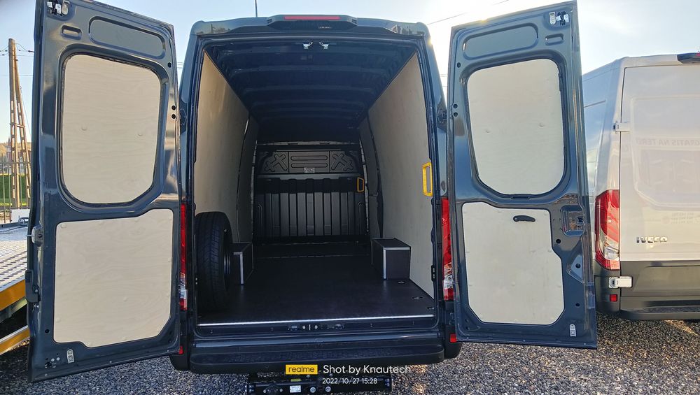 Zabudowa bus furgon blaszak sklejka SPRINTER DUCATO IVECO CRAFTER OPEL