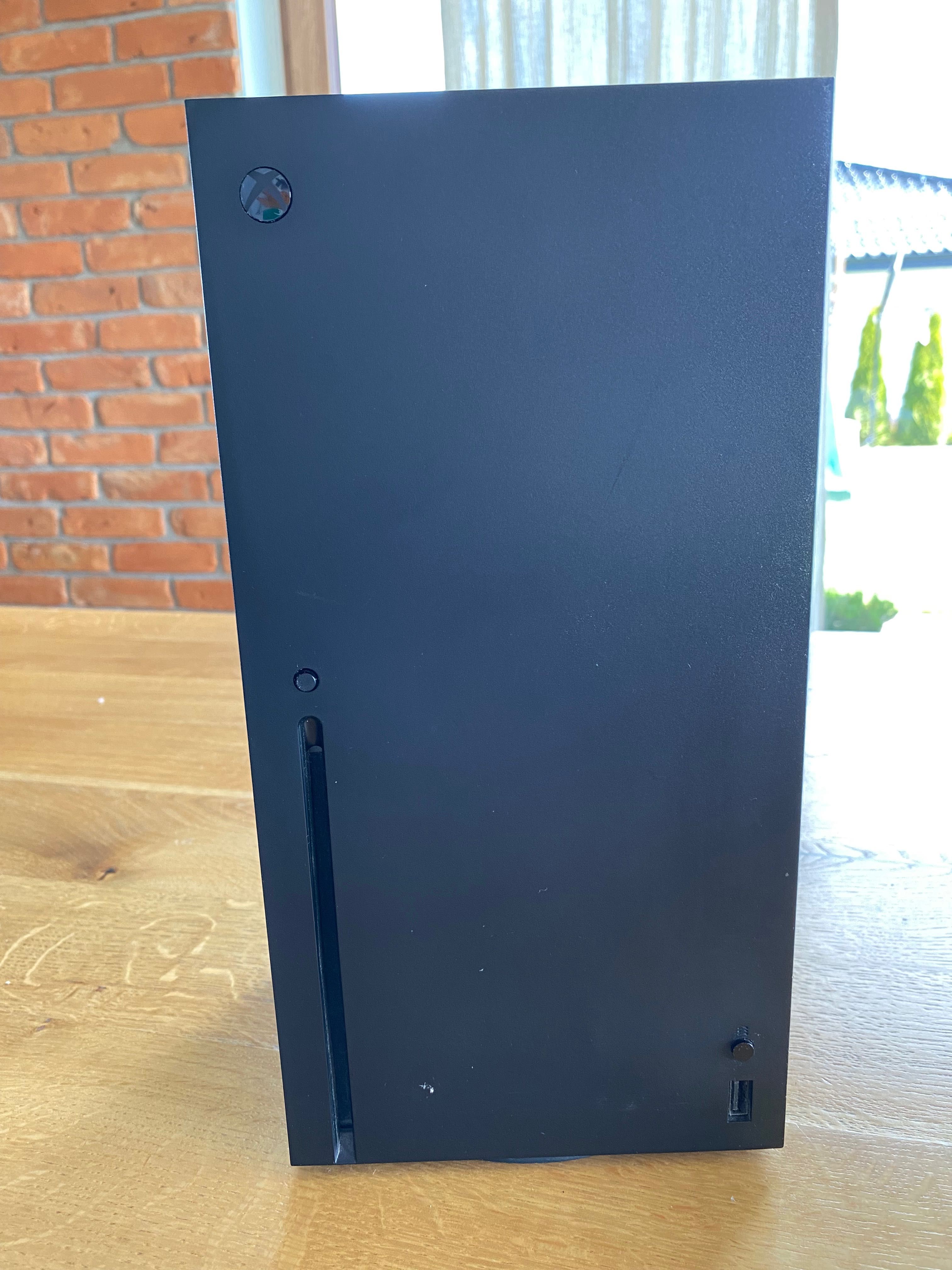 Sprzedam xbox series xs