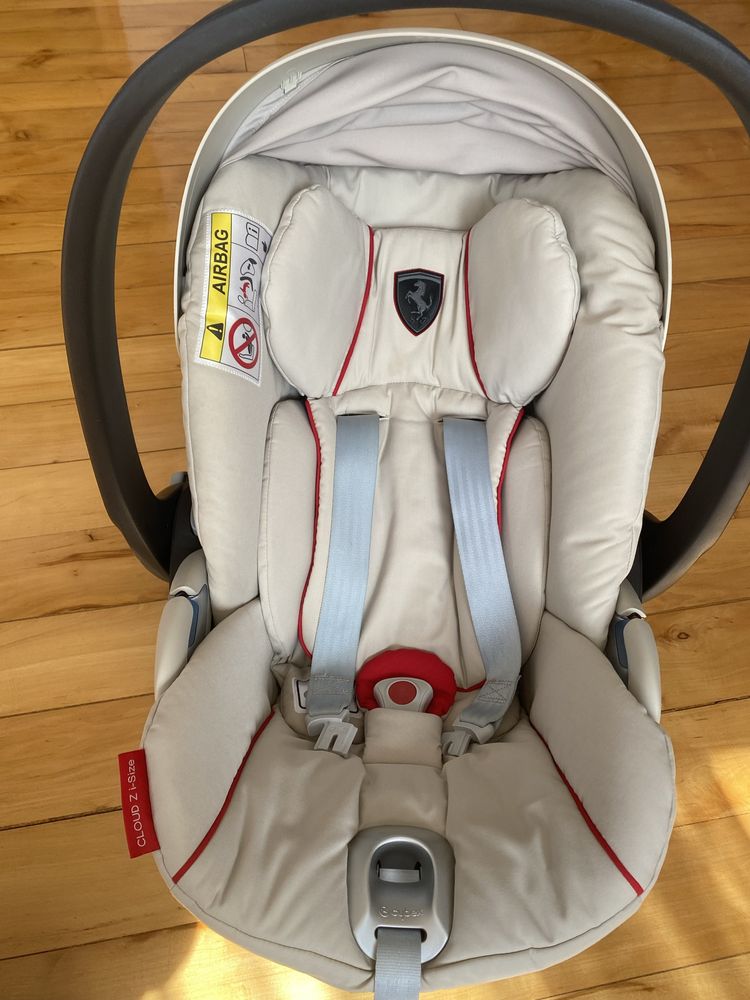 Cybex Cloud Z I-Size Fotelik Samochodowy 0-13 kg Silver Grey - Ferrari
