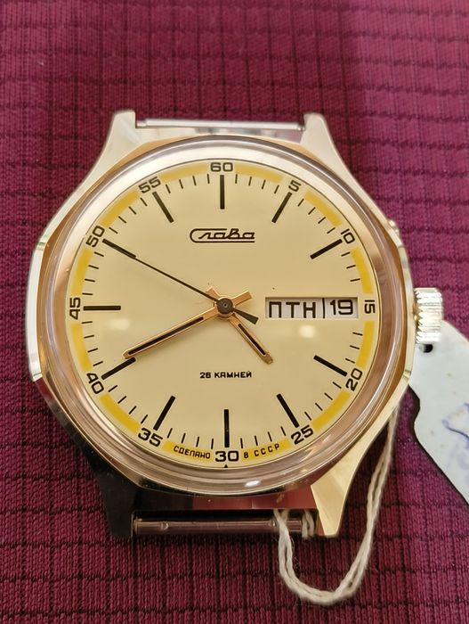 Наручний Годинник слава. Наручные часы слава. Новые. Ссср.
