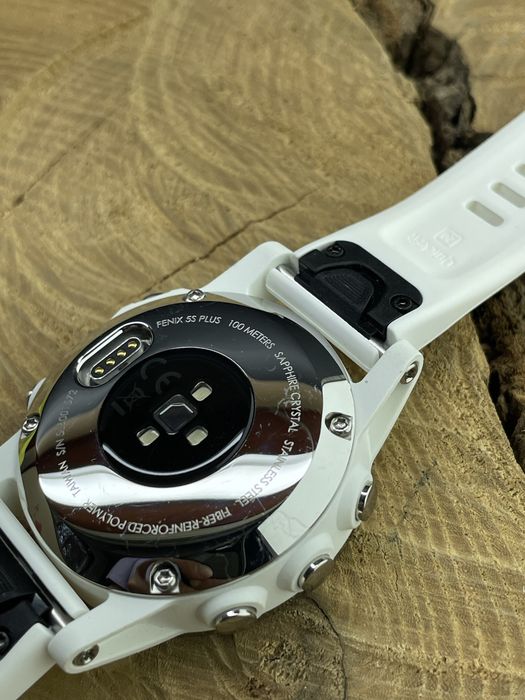 Смарт-годинник Garmin Fenix 5S Plus Sapphire