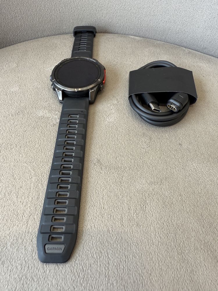 Garmin Fenix 8 47 mm AMOLED Carbon Gray