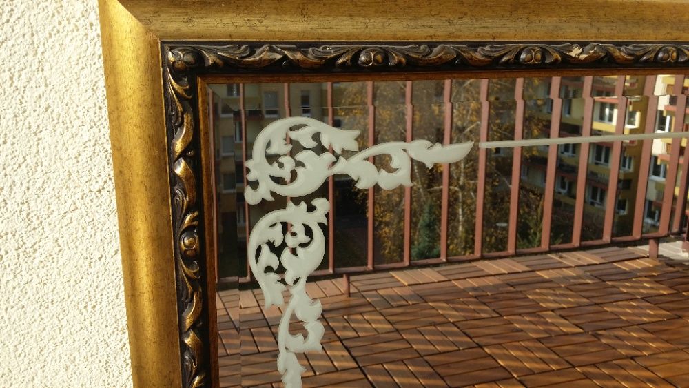 Lustro, drewniana rama, grawer