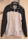 Parka ADIDAS. Com uso, em bom estado.