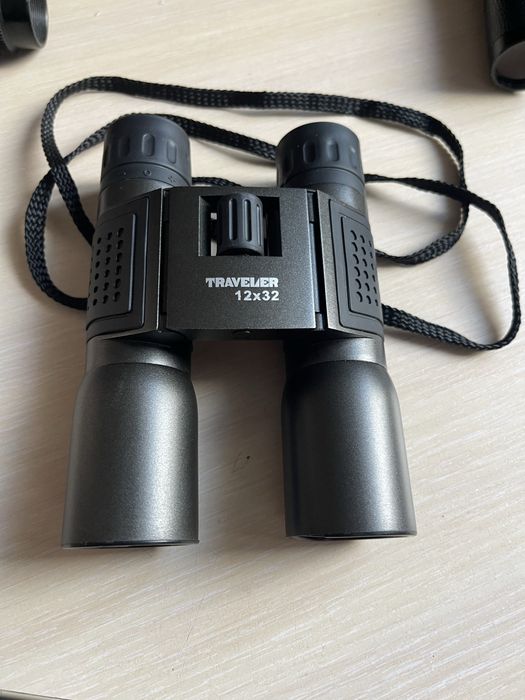 Бинокль Traveler