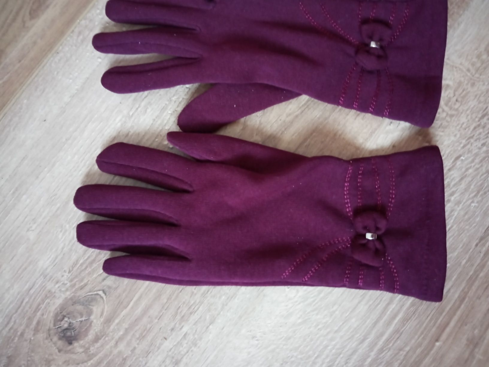 Rękawiczki jesienno-zimowe ocieplane rozmiar 8 damskie bordo elegancki